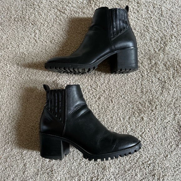 Zara basic black ankle heeled boots booties size 39 or 7.5 - Picture 2 of 8